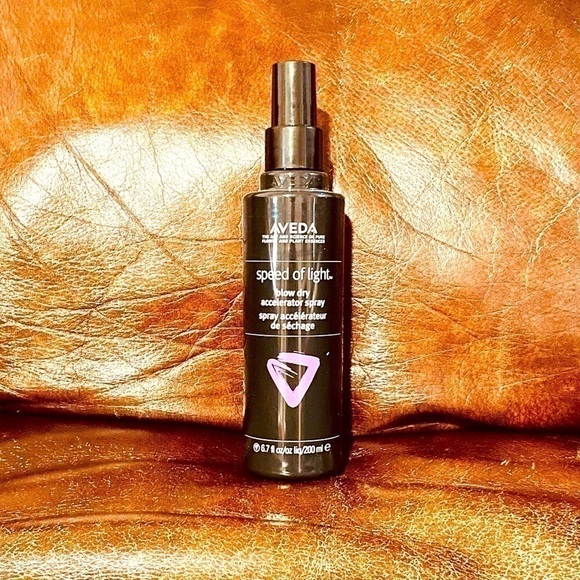 AVEDA speed of light™ blow dry accelerator spray - Picture 1 of 2